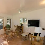 Peaceful Santa Fe Forest Home, Comfy And Well-Equipped