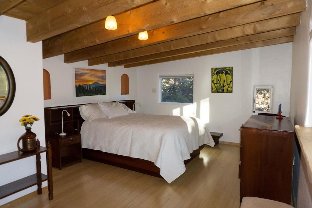 Peaceful Forest Home, Comfy And Well-equipped * Santa Fe
